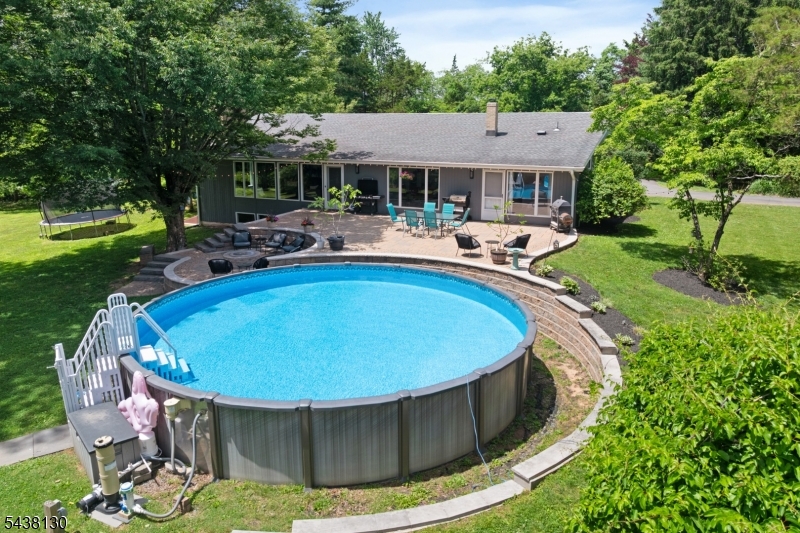 67 Wertsville Rd