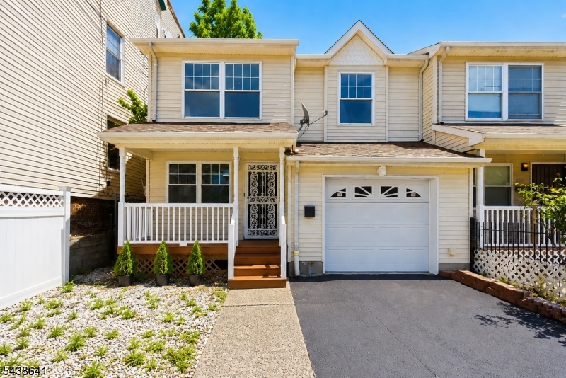 736 S 19th