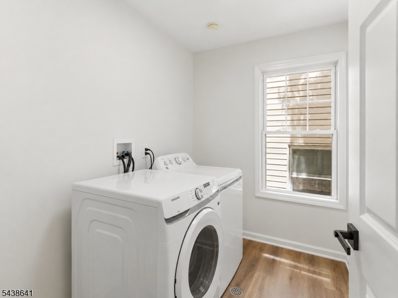 736 S 19th