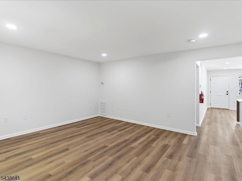 736 S 19th