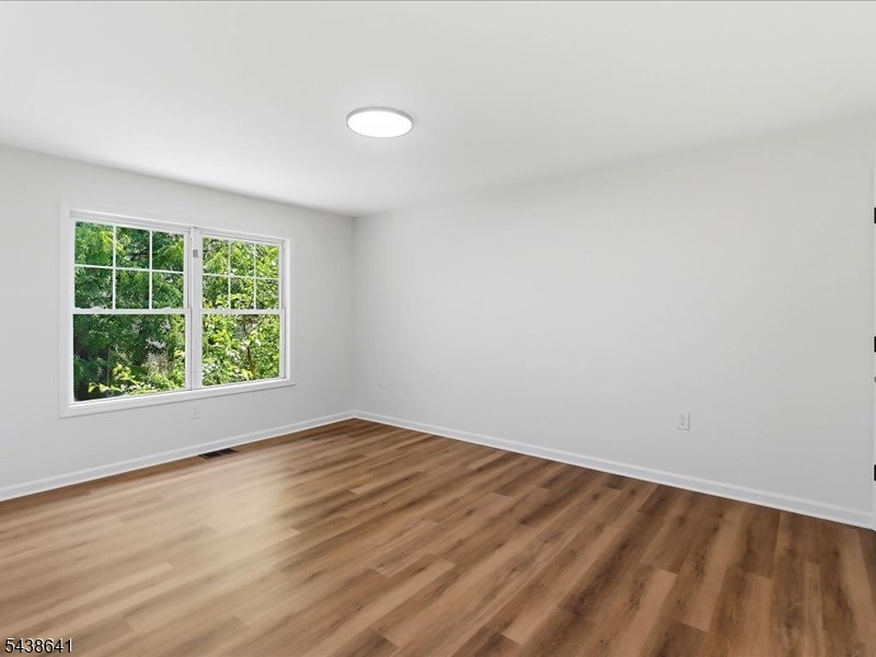 736 S 19th