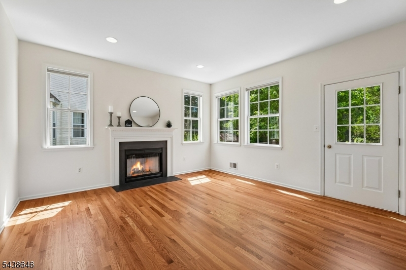50 HUDNUT LN.