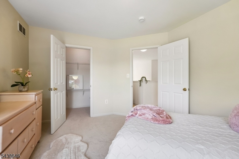 50 HUDNUT LN.