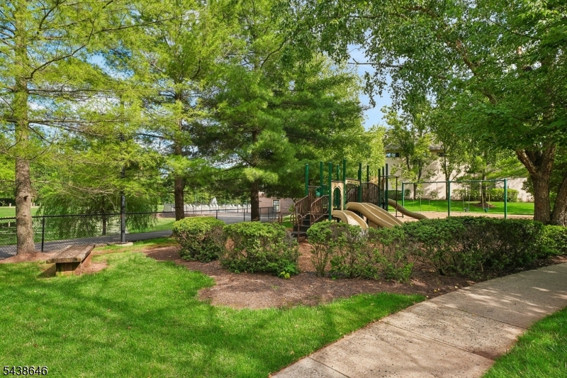 50 HUDNUT LN.