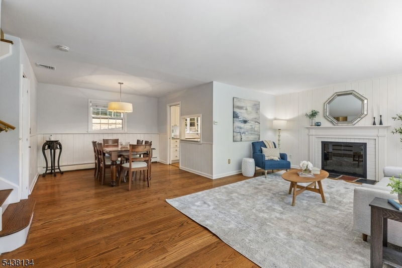 731 Long Hill Rd