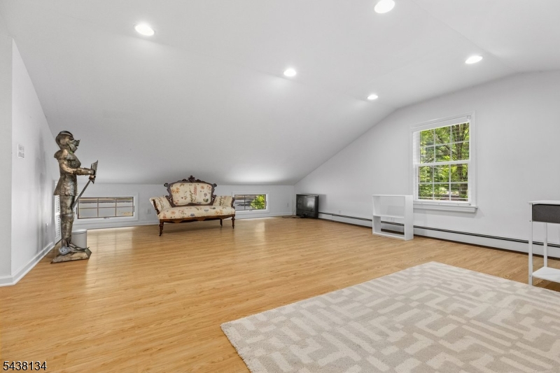 731 Long Hill Rd