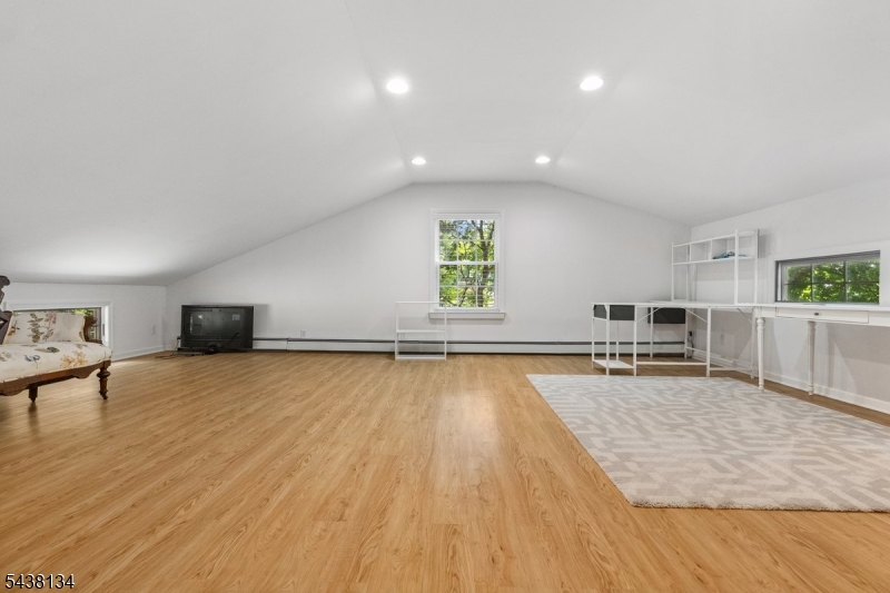 731 Long Hill Rd