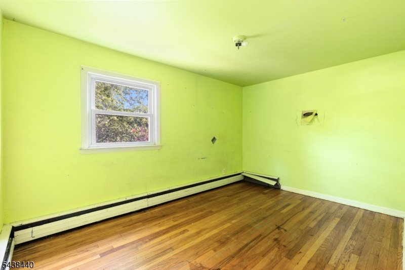 102 Hobson St