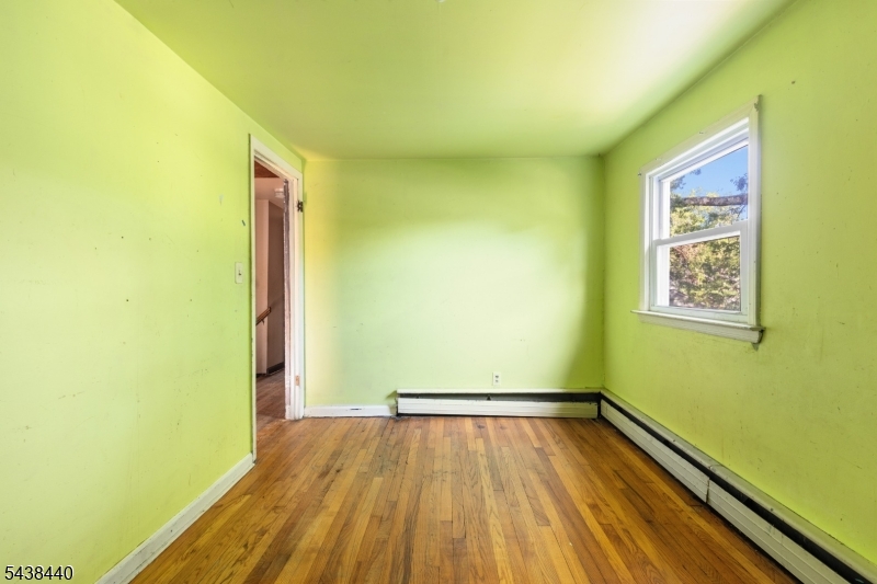 102 Hobson St