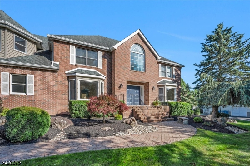 25 Solomon Dr