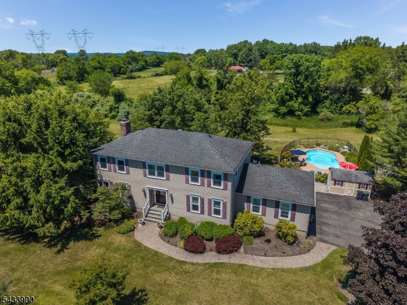 8 Shurts Rd