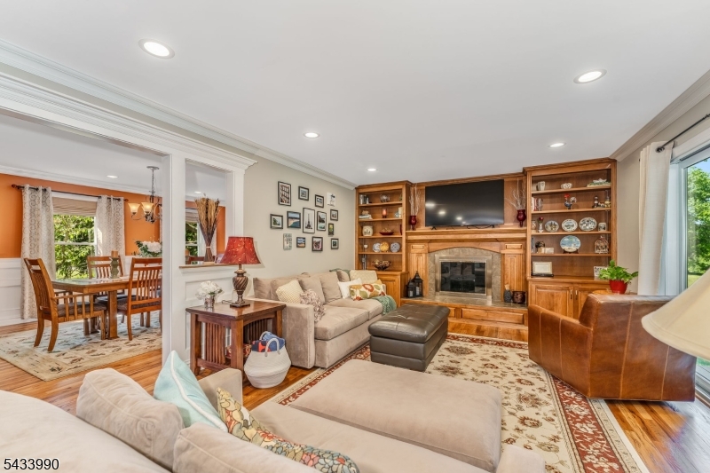 8 Shurts Rd