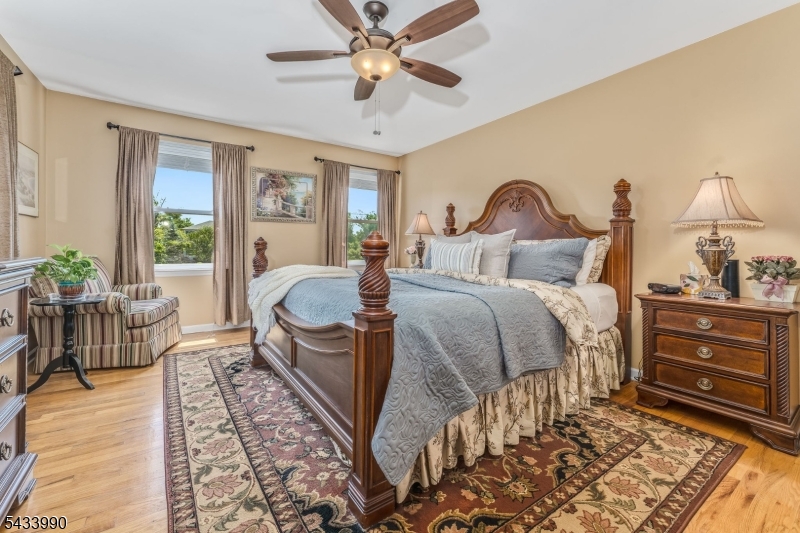 8 Shurts Rd