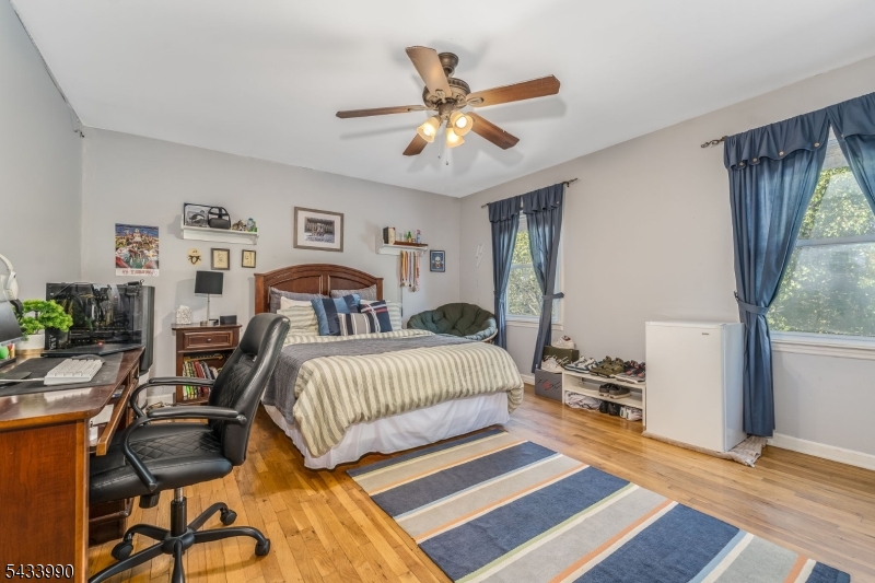 8 Shurts Rd