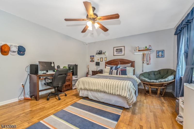 8 Shurts Rd