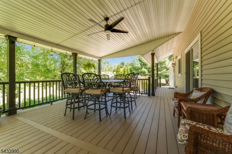 8 Shurts Rd