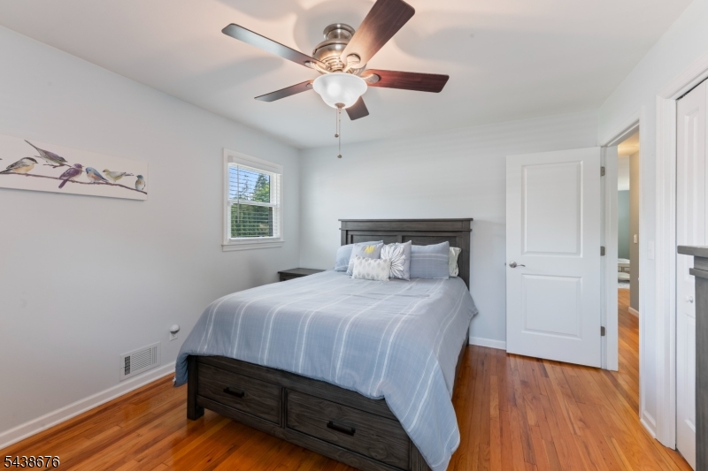 57 Desna St