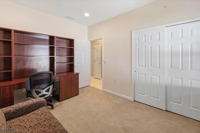 3 Daulton Dr