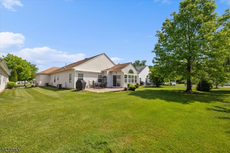 3 Daulton Dr