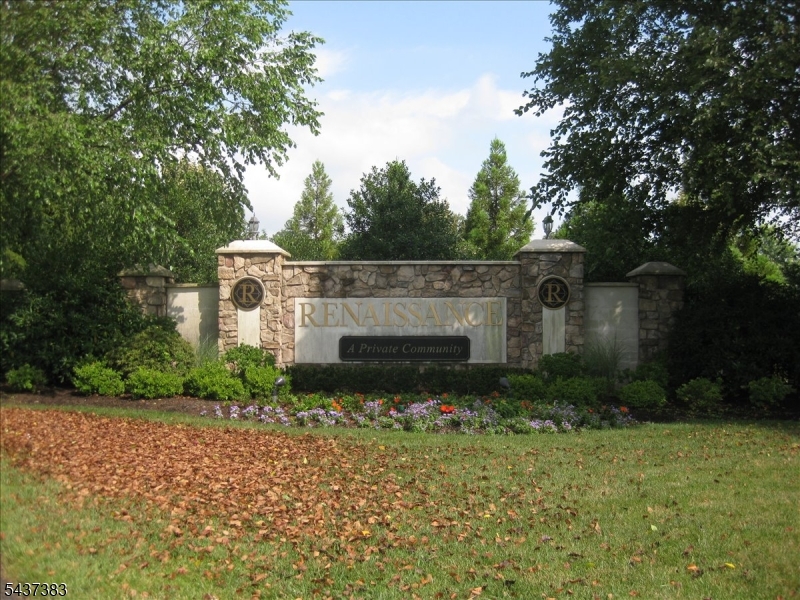 3 Daulton Dr