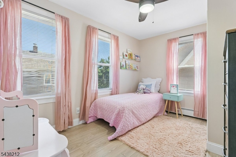 82 Vreeland Ave