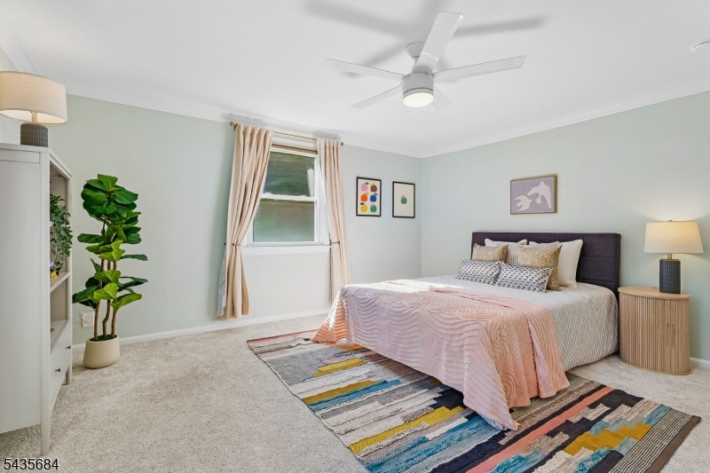 32 Undercliff Ter