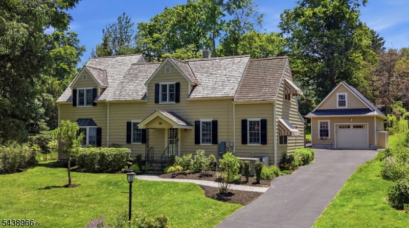 57 Lincoln Ave