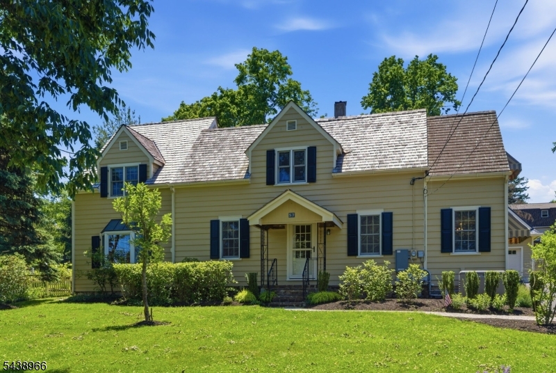 57 Lincoln Ave