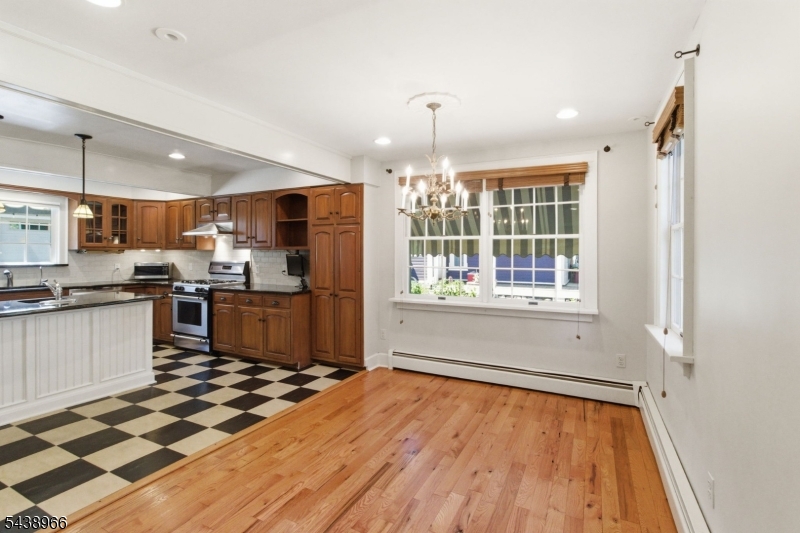 57 Lincoln Ave