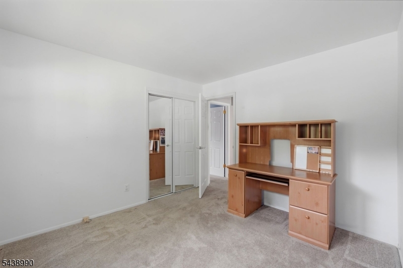 57 Livingston Ave