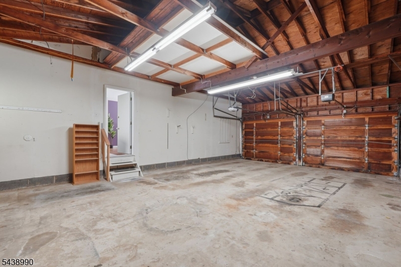 57 Livingston Ave