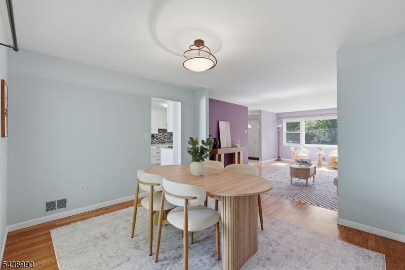 57 Livingston Ave