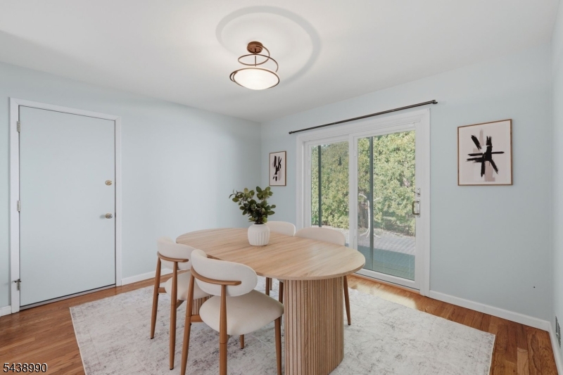 57 Livingston Ave