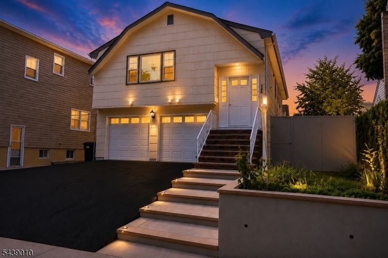 389 Madeline Ave