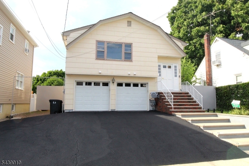 389 Madeline Ave