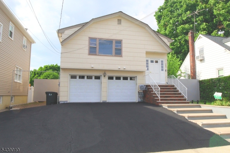 389 Madeline Ave