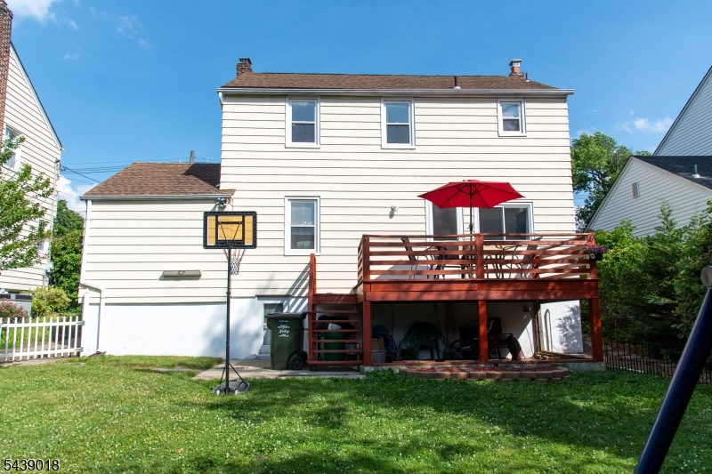 47 Stanley Ave