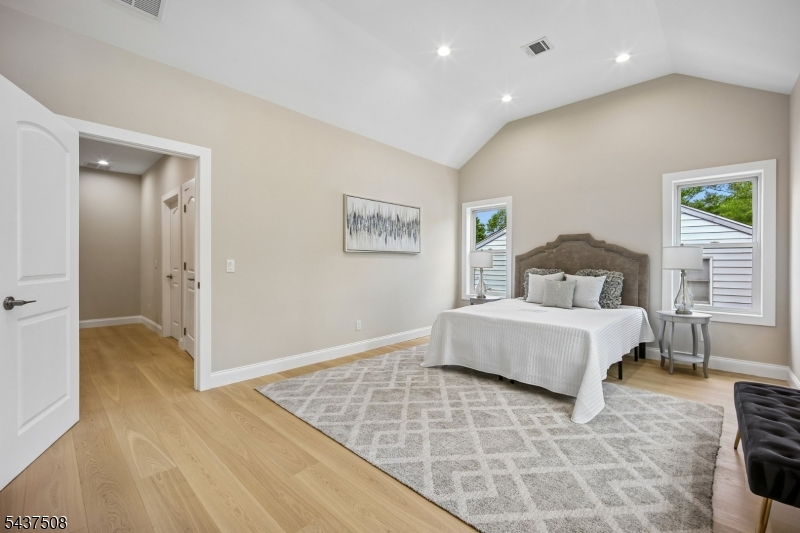 5 Briar Cliff Rd