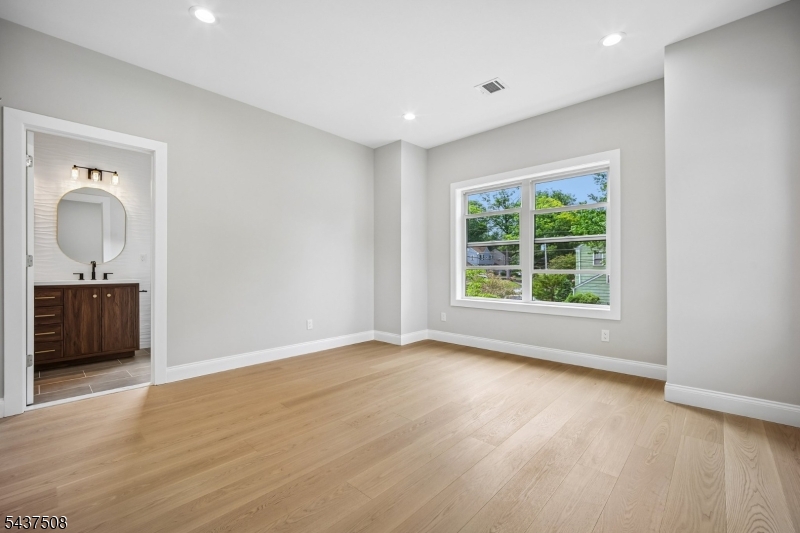 5 Briar Cliff Rd