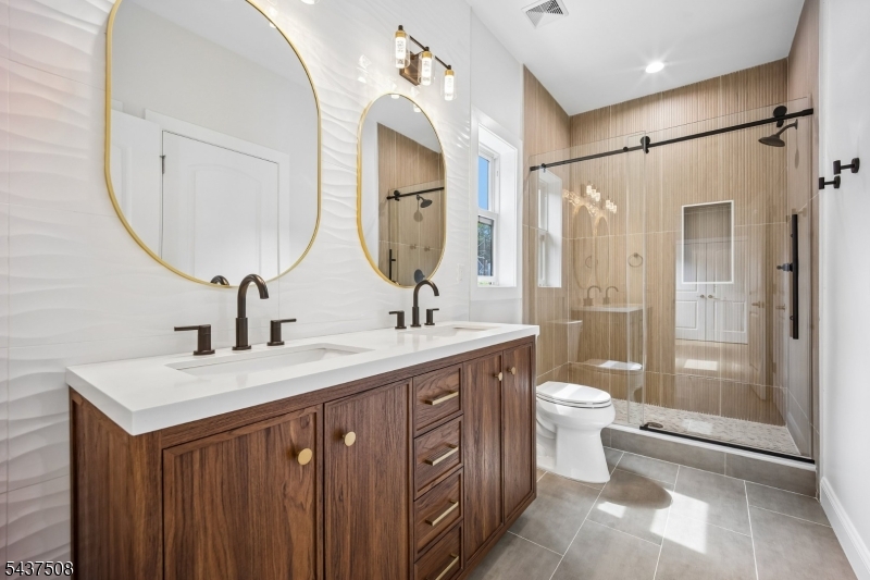 5 Briar Cliff Rd