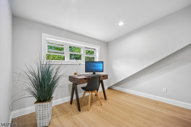 5 Briar Cliff Rd