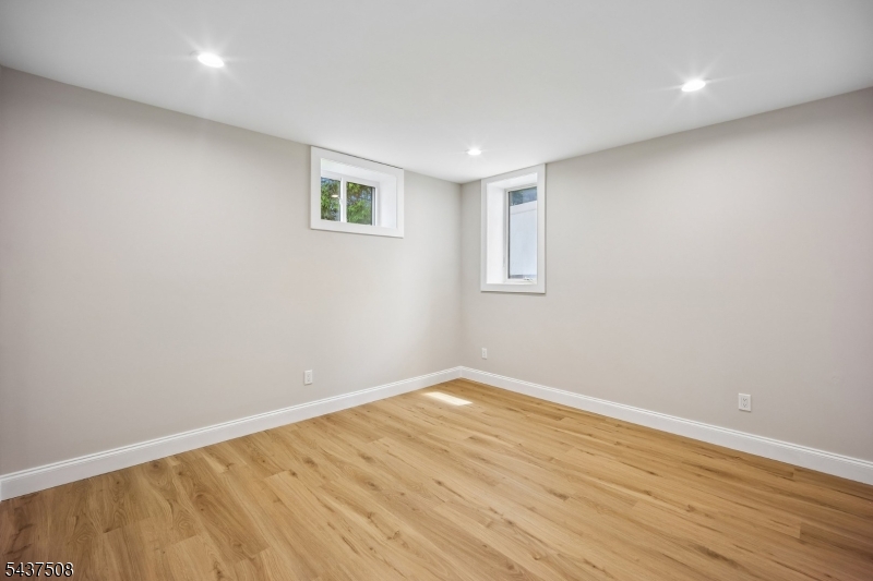 5 Briar Cliff Rd