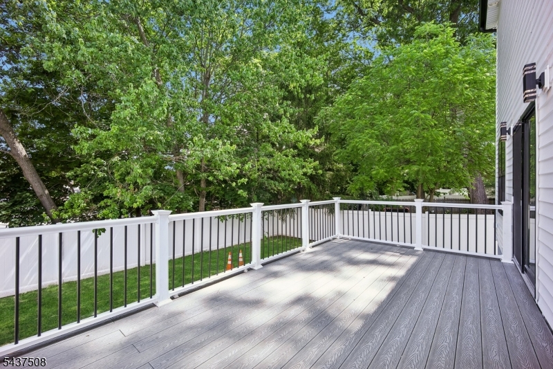 5 Briar Cliff Rd