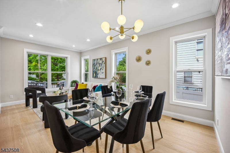 5 Briar Cliff Rd