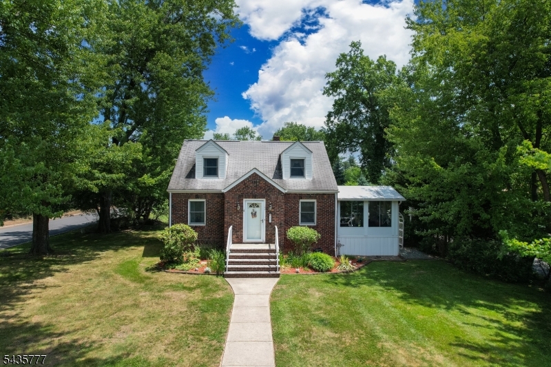 142 Mountain Pkwy