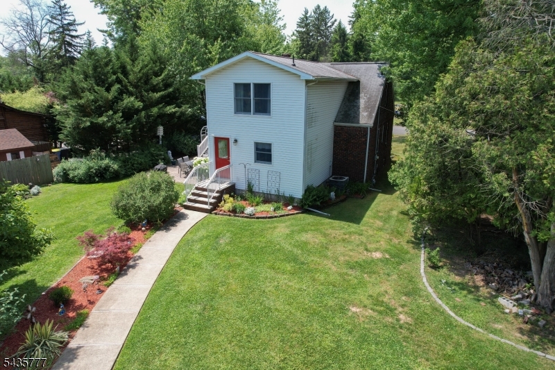 142 Mountain Pkwy