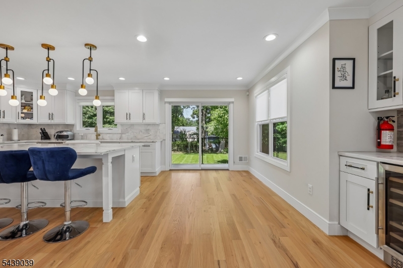 676 Ridgewood Rd