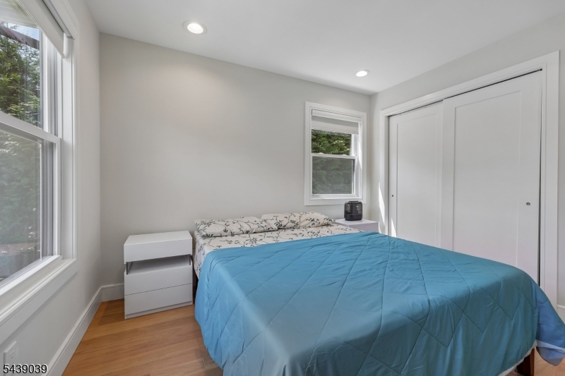 676 Ridgewood Rd