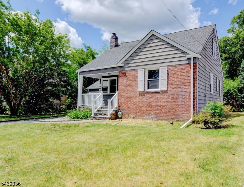 1156 Gruber Ave