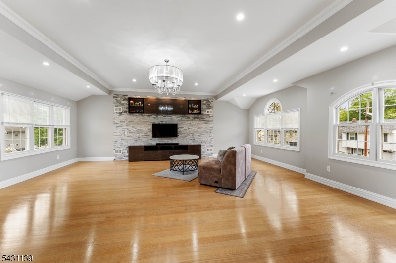 152 Boulevard